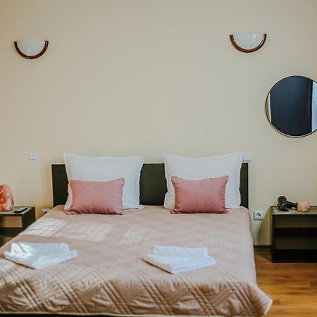 Bo'S Place Aziz Konstantin ve Elena Dış mekan fotoğraf
